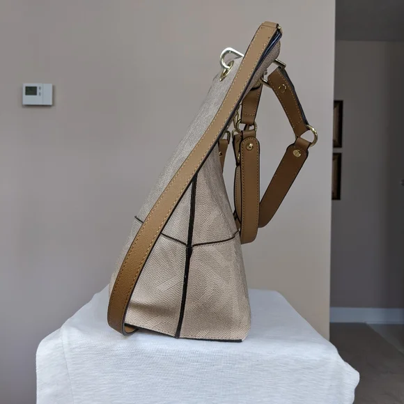 Calvin Klein Tote - Picture 4 of 5